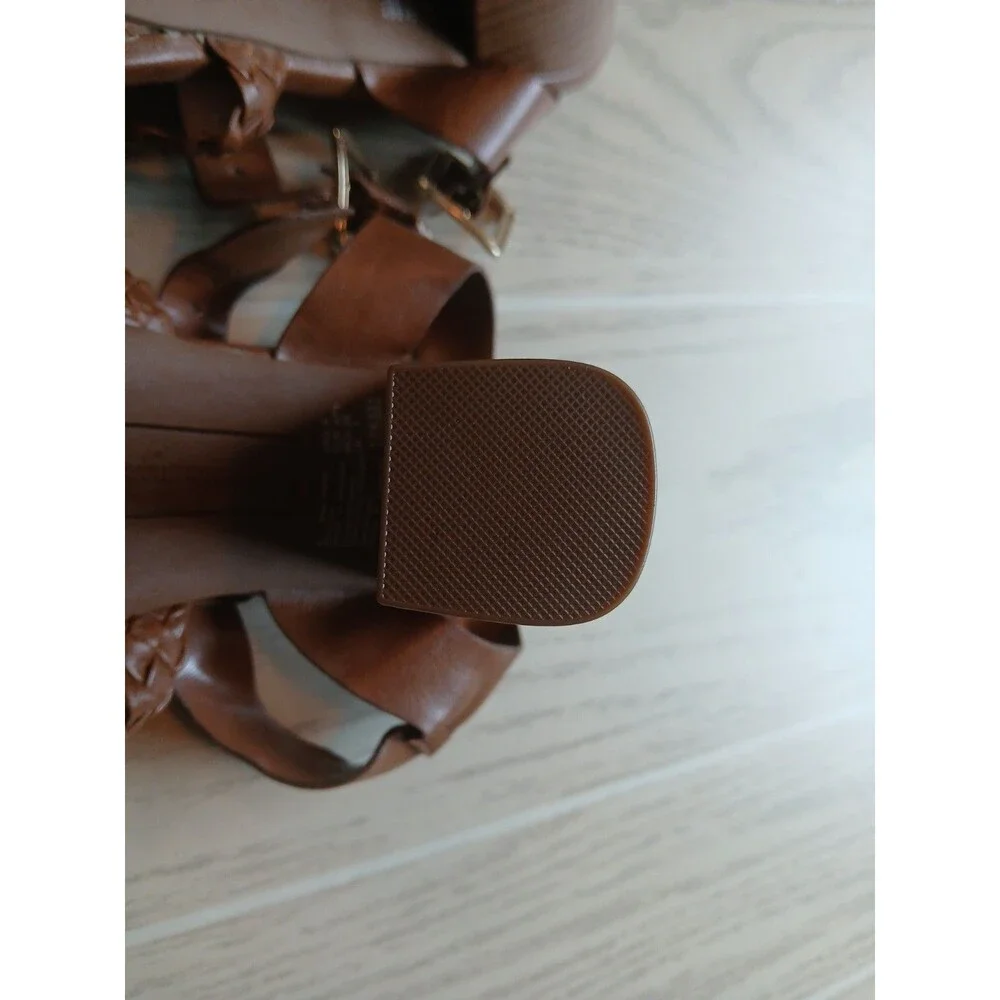 American Eagle Women’s Brown Strappy Open Toe Block Heel Sandals Buckle Size 9